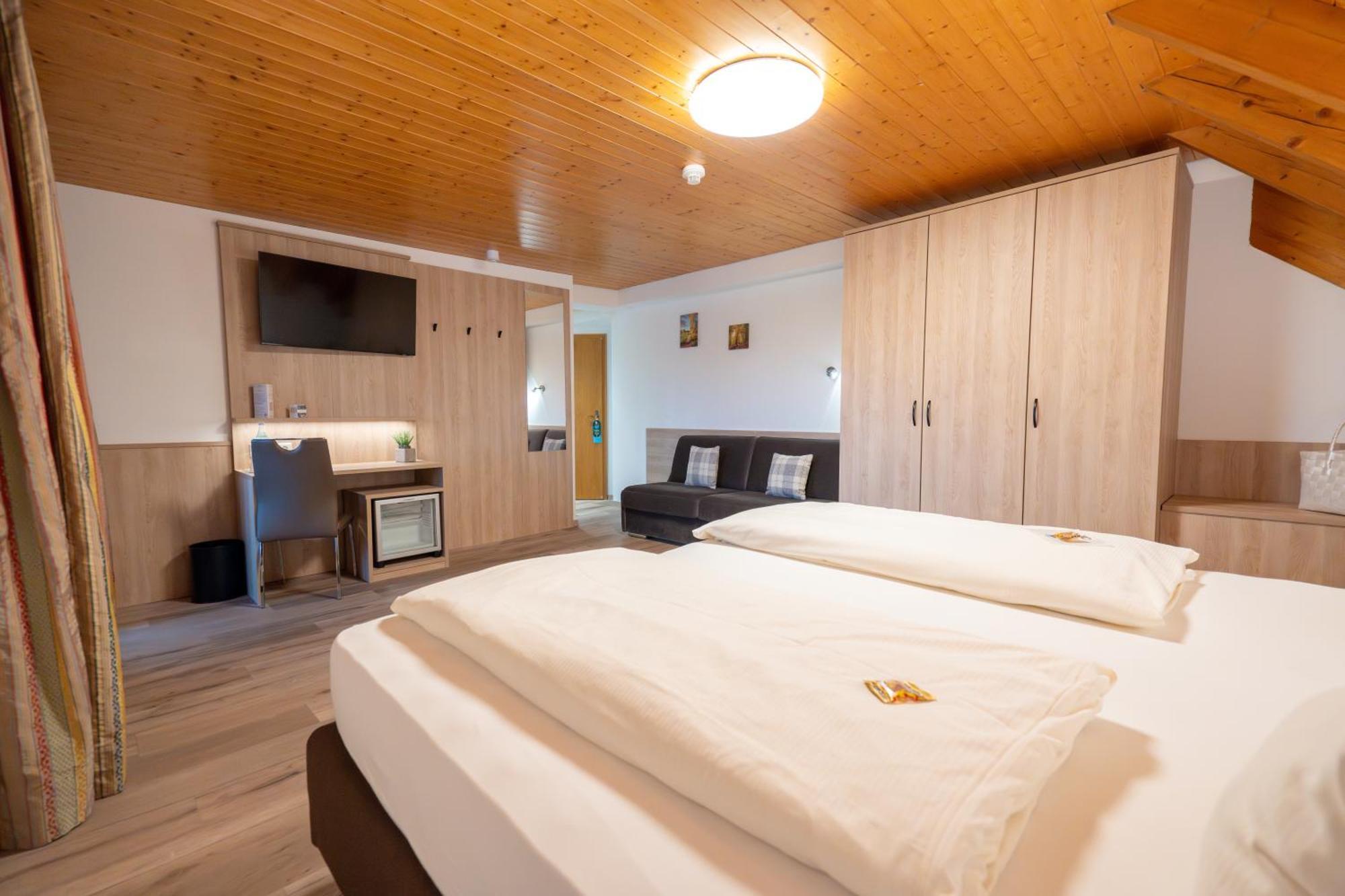 Wellnesshotel Sonnenhof & Sonnhalde Юлінген-Біркендорф Екстер'єр фото